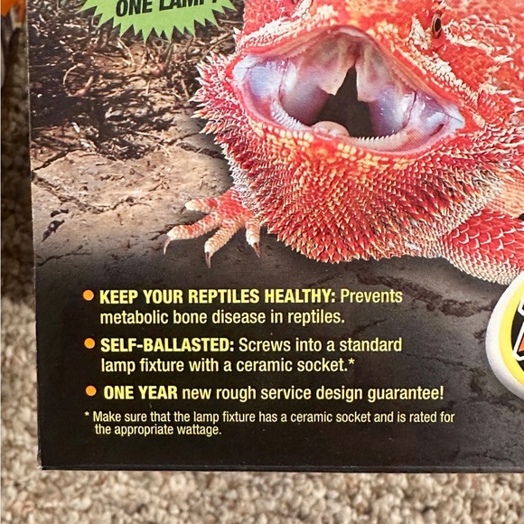 Set of Two Zoo Med PowerSun UV Bulb 160 Watt  Bulb Ideal for Large Terrariums - Picture 4 of 6